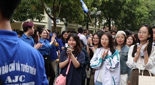 AJC TOUR 2024: Trải nghiệm một ngày trở thành sinh viên trường Báo